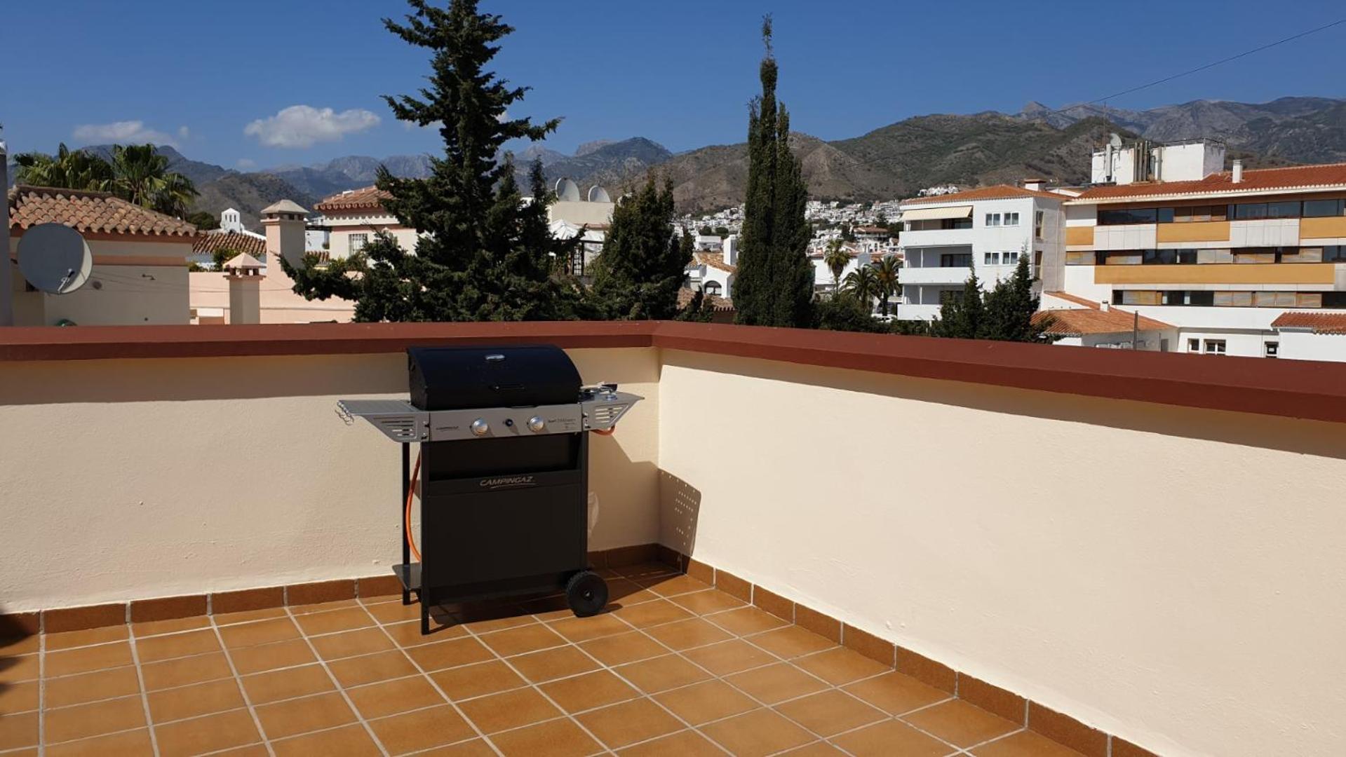Apartamentos Latin Нерха Екстер'єр фото