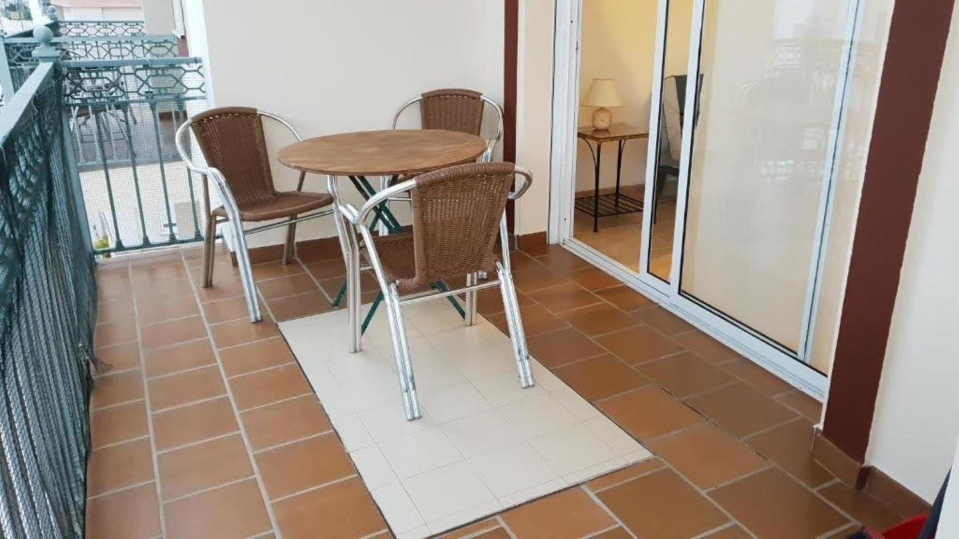 Apartamentos Latin Нерха Екстер'єр фото